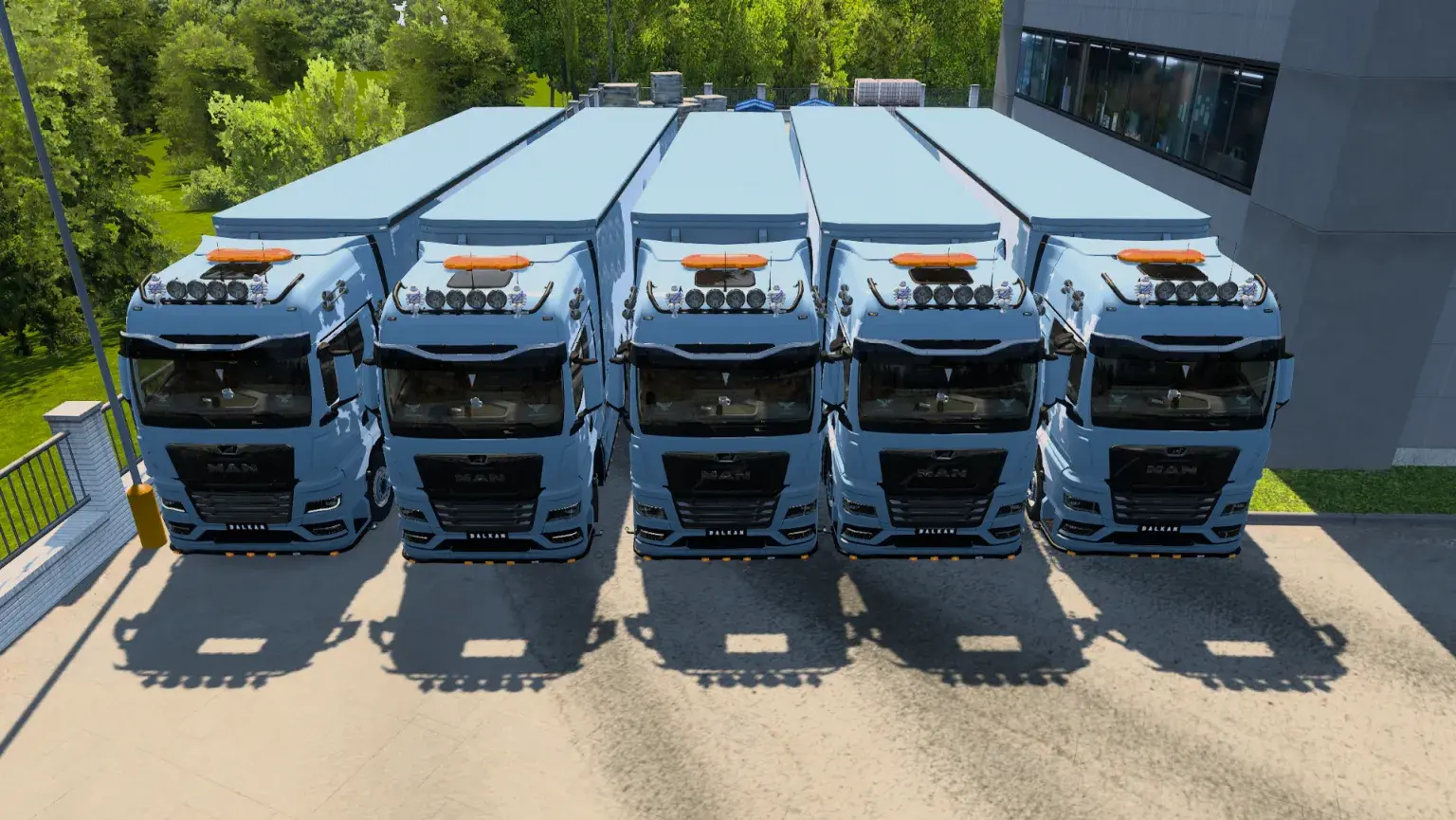 Beş Balkan Logistics tırından oluşan filo düzeni